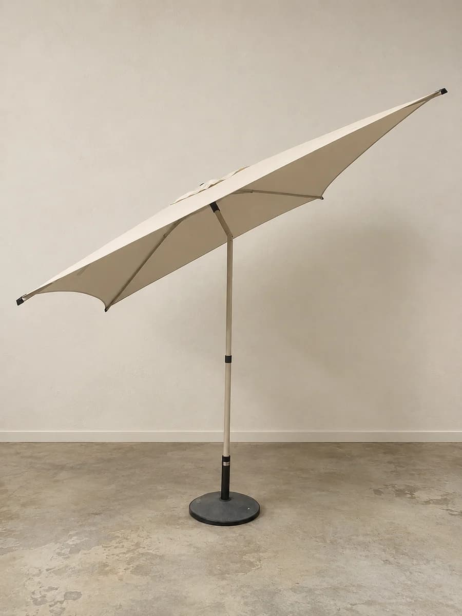HESPERIDE - 2 PARASOL DE JARDIN ET LEUR PIED