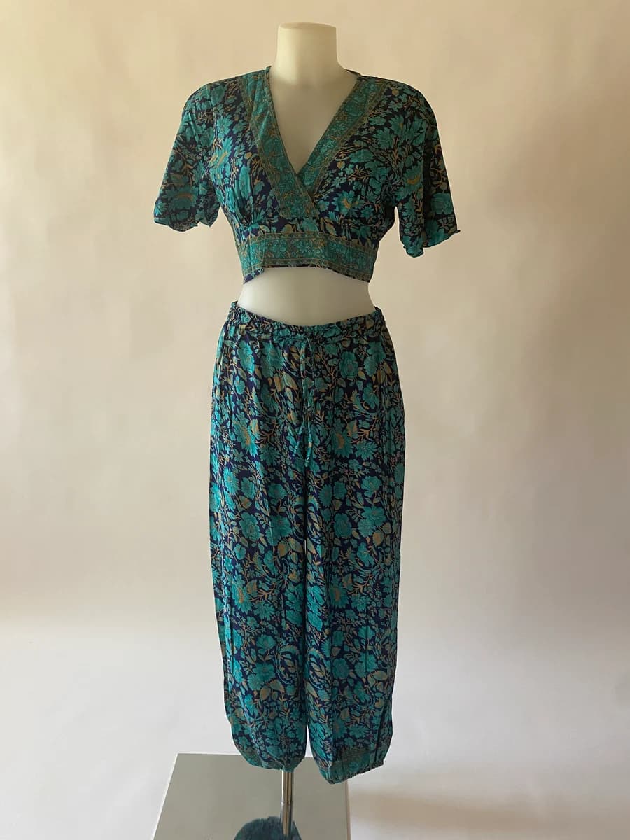 COULEUR DU MONDE - CROP TOP ET PENTALON